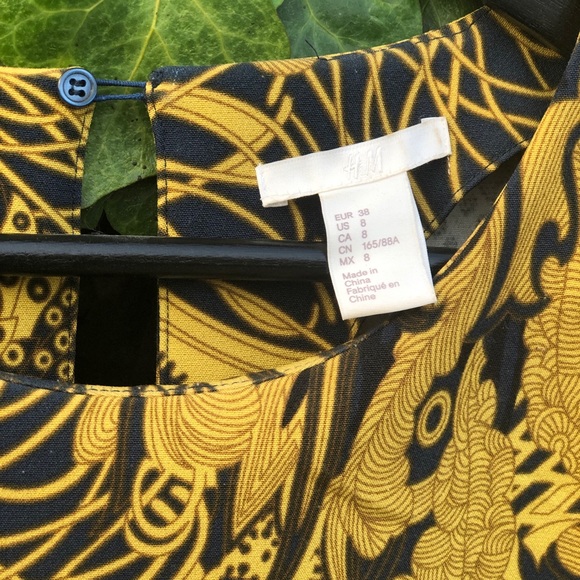 Used H&M Dress - Picture 3 of 3